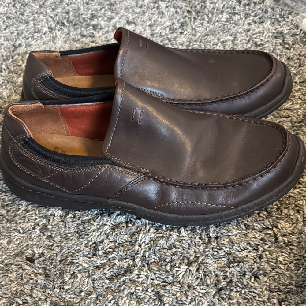 Mens Clark’s brown leather shoes size 10.5
